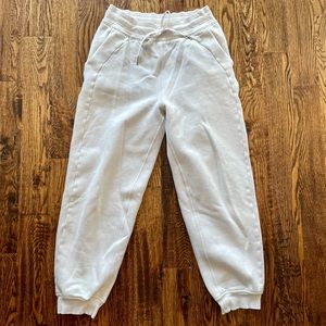 Lululemon Scuba High-Rise Jogger